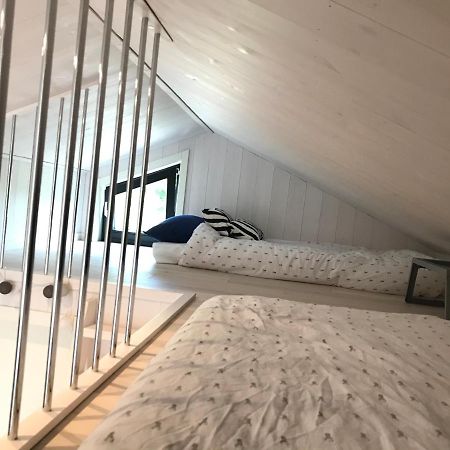 Hytte Med Sjoutsikt Og 20 Min Fra Dyreparken グリムスタ エクステリア 写真